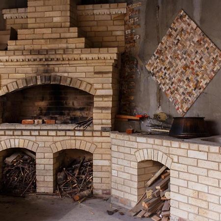 Red Castle Hotel Yerevan Ngoại thất bức ảnh