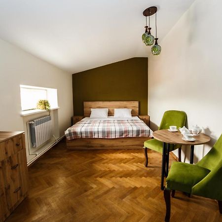 Red Castle Hotel Yerevan Ngoại thất bức ảnh