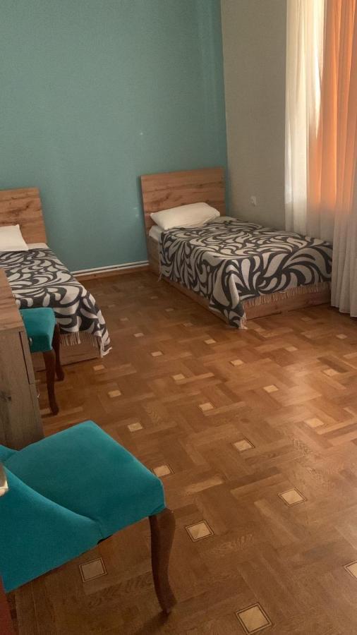 Red Castle Hotel Yerevan Ngoại thất bức ảnh