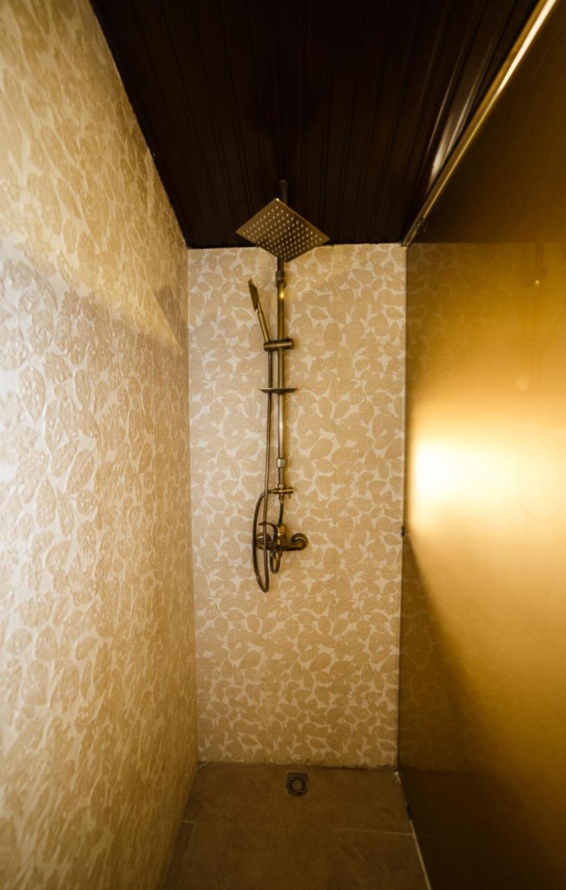 Red Castle Hotel Yerevan Ngoại thất bức ảnh