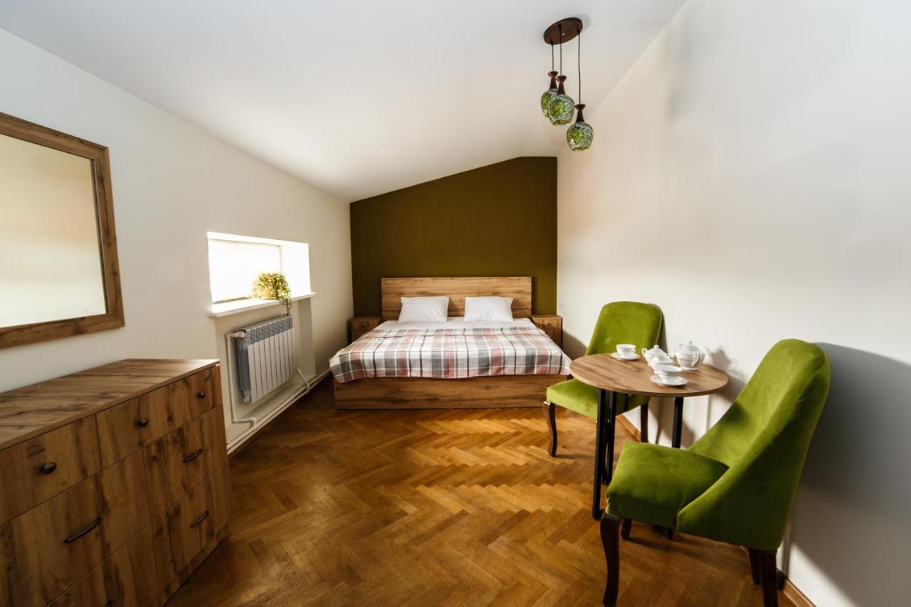Red Castle Hotel Yerevan Ngoại thất bức ảnh